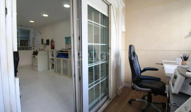 Wiederverkauf - Wohnung - Torrevieja - Estacion De Autobuses