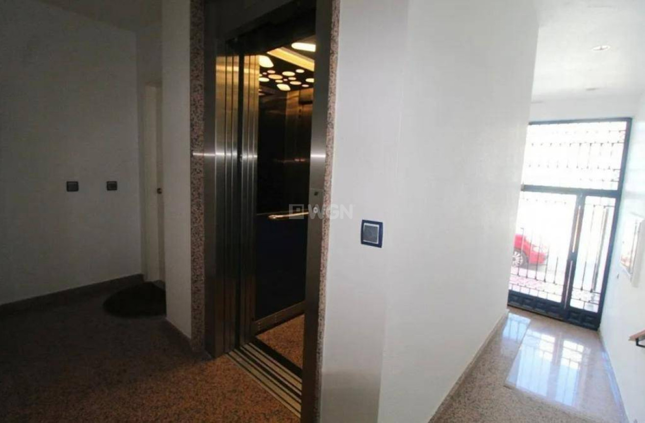 Wiederverkauf - Wohnung - Torrevieja - Estacion De Autobuses