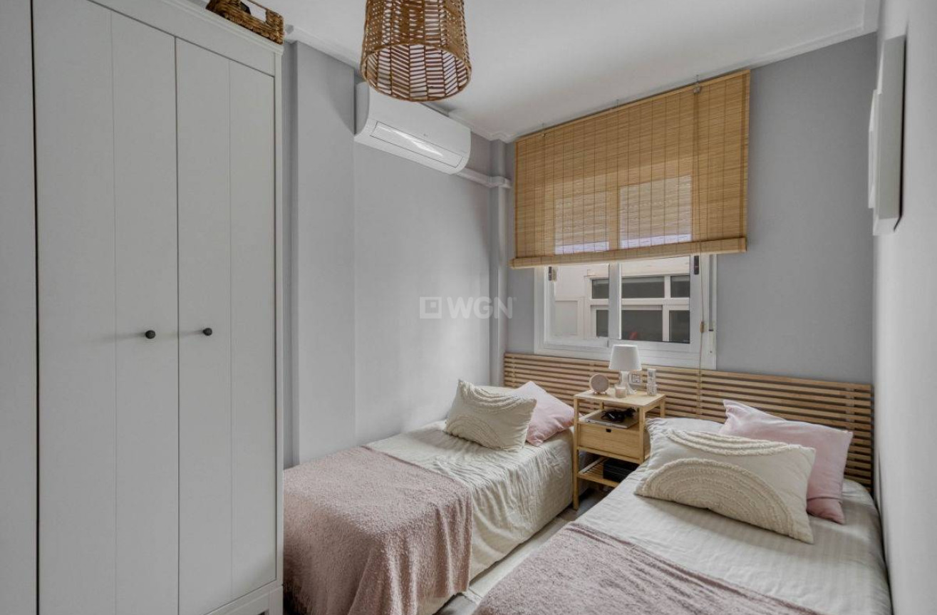 Resale - Apartment / flat - Torrevieja - Los Balcones - Los Altos del Edén