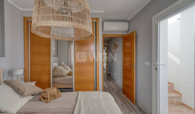 Resale - Apartment / flat - Torrevieja - Los Balcones - Los Altos del Edén