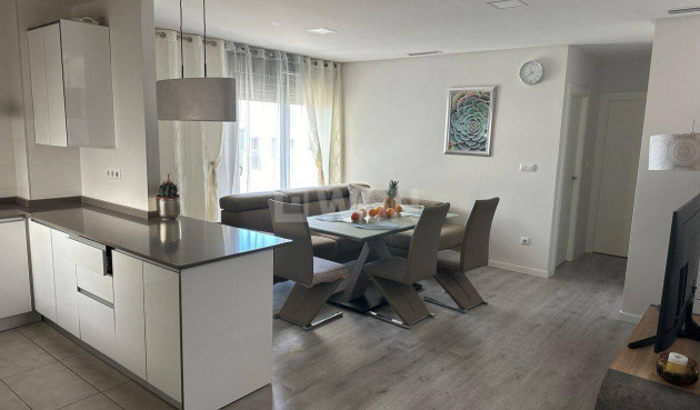 Resale - Apartment / flat - Orihuela Costa - Villamartín