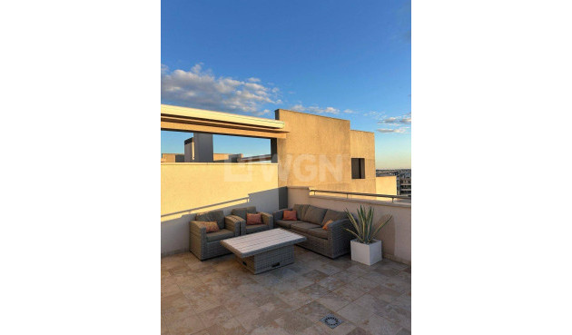 Resale - Apartment / flat - Orihuela Costa - Villamartín