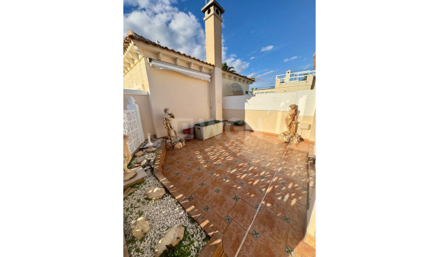 Resale - Apartment / flat - Orihuela Costa - Playa Flamenca