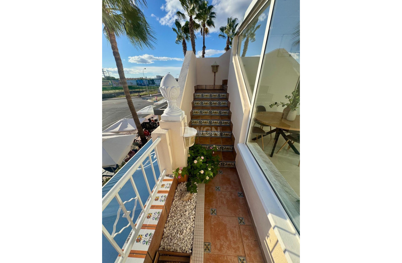 Resale - Apartment / flat - Orihuela Costa - Playa Flamenca