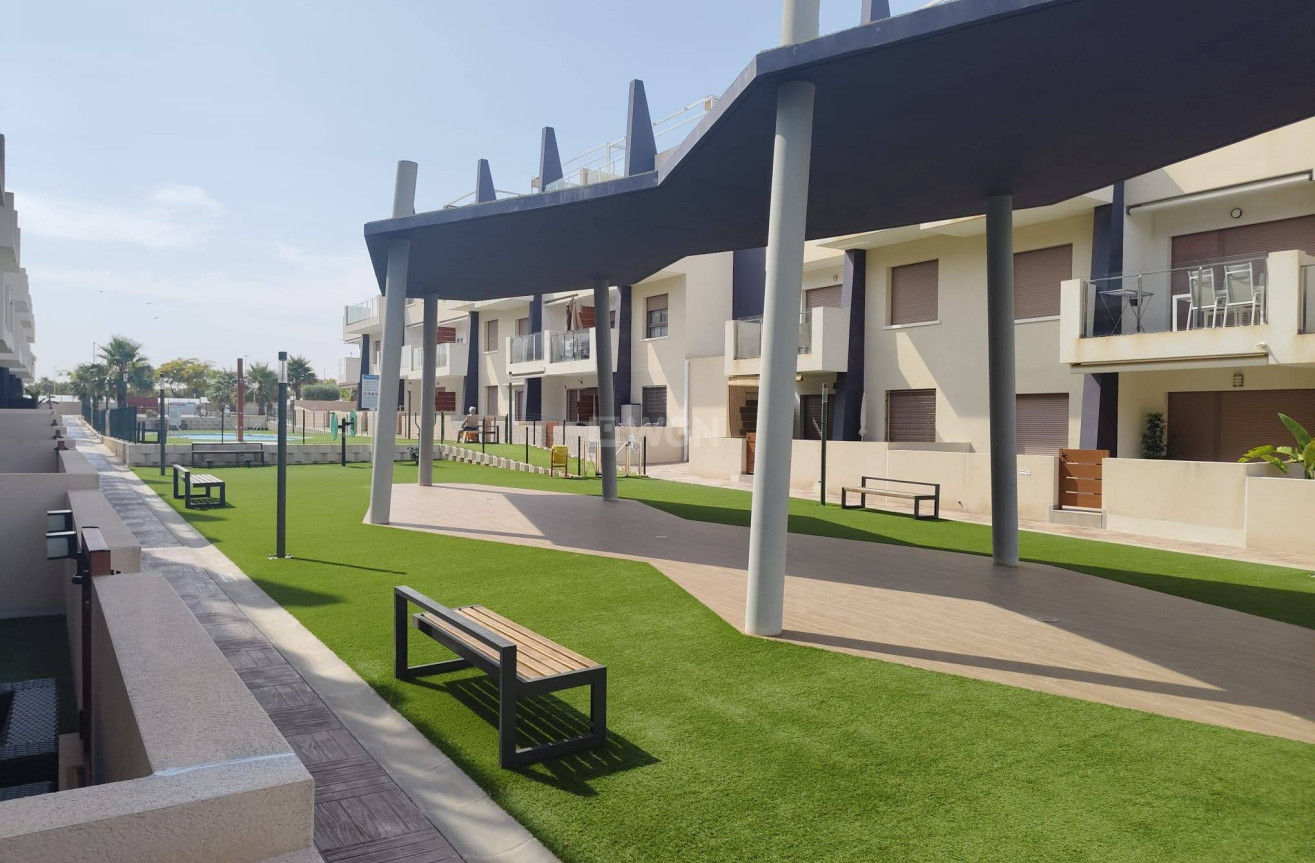 Odsprzedaż - Bungalow - Pilar de la Horadada - La Torre de la Horadada