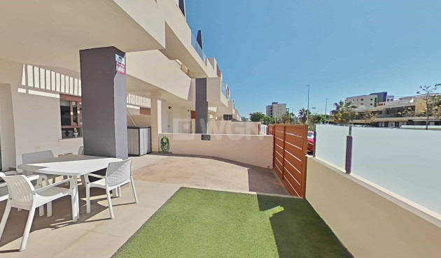 Odsprzedaż - Bungalow - Pilar de la Horadada - La Torre de la Horadada