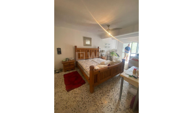 Odsprzedaż - Villa - Los Balcones - Costa Blanca