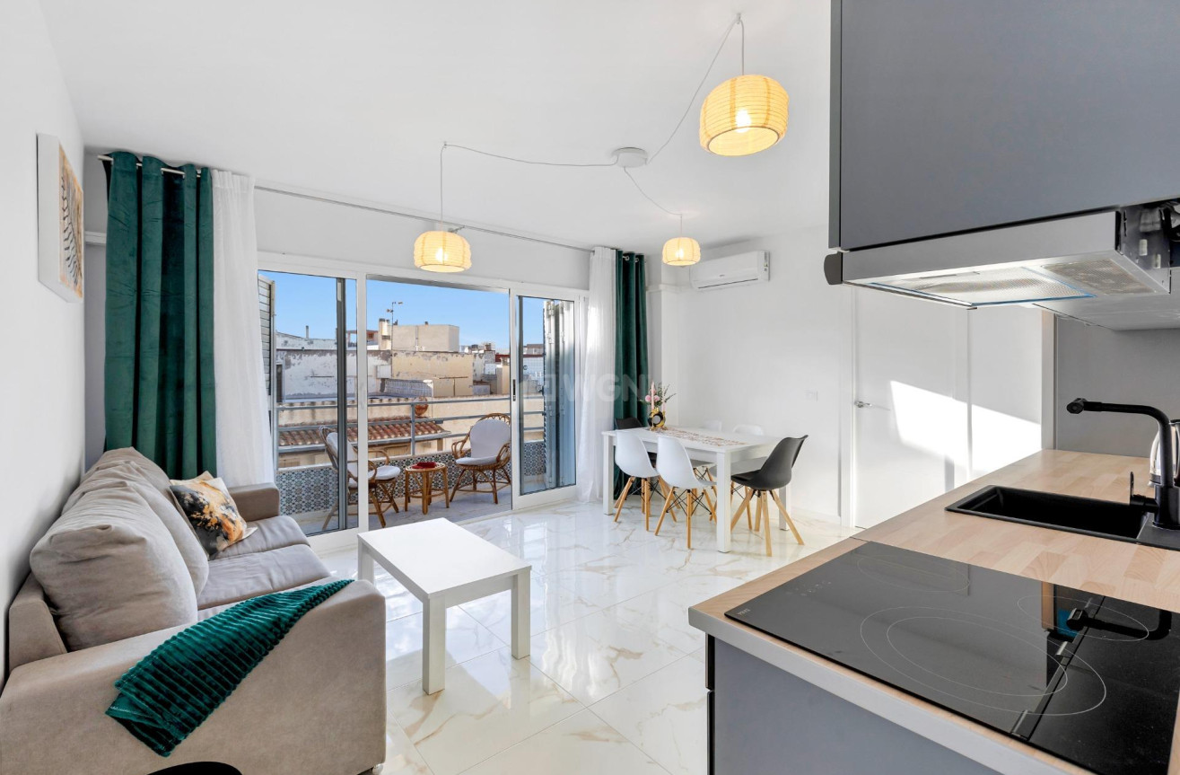 Resale - Apartment / flat - Torrevieja - La Mata