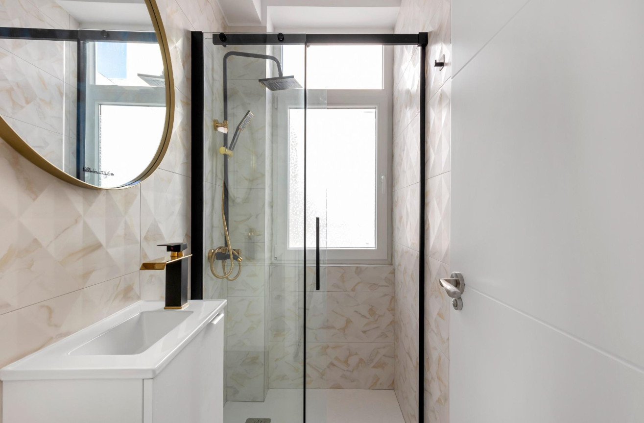 Resale - Apartment / flat - Torrevieja - La Mata