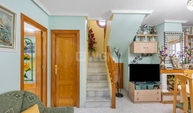 Odsprzedaż - Kamienica - Torrevieja - Los Frutales