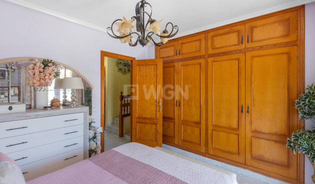 Odsprzedaż - Kamienica - Torrevieja - Los Frutales