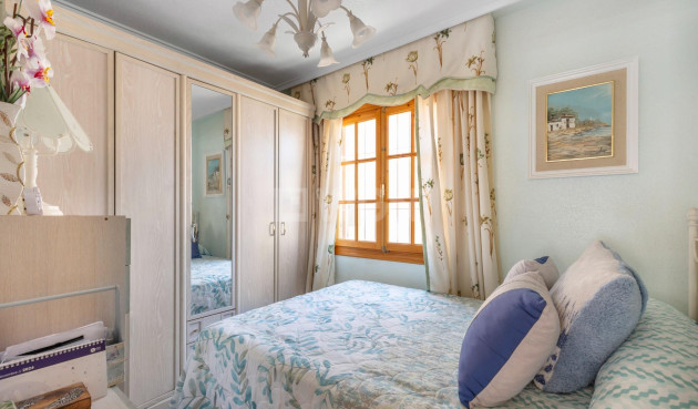 Odsprzedaż - Kamienica - Torrevieja - Los Frutales