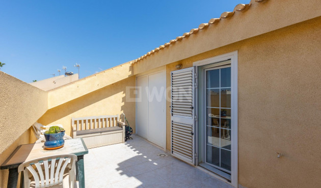 Odsprzedaż - Kamienica - Torrevieja - Los Frutales