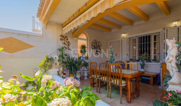 Odsprzedaż - Kamienica - Torrevieja - Los Frutales