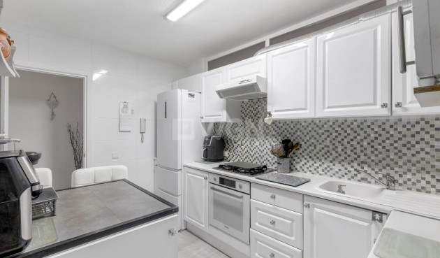 Reventa - Apartamento / piso - Torrevieja - Playa del Cura