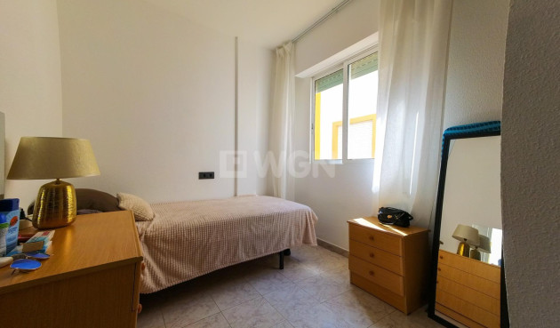 Odsprzedaż - Mieszkanie w bloku - Torrevieja - La Mata