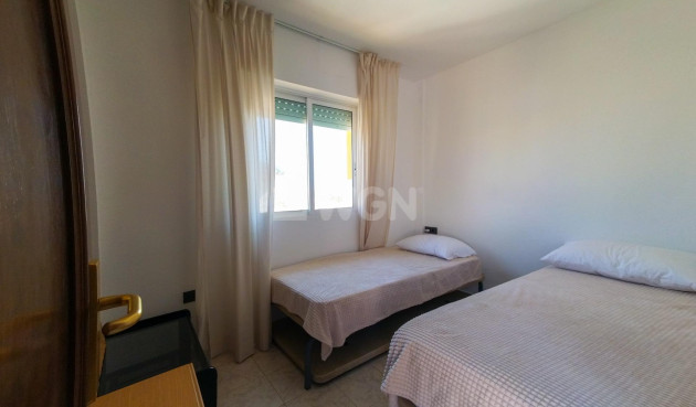 Odsprzedaż - Mieszkanie w bloku - Torrevieja - La Mata