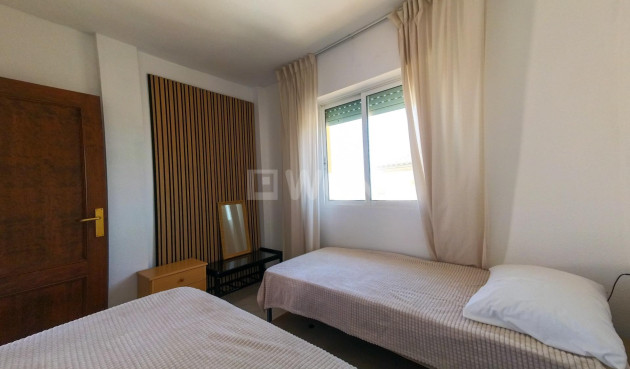 Odsprzedaż - Mieszkanie w bloku - Torrevieja - La Mata