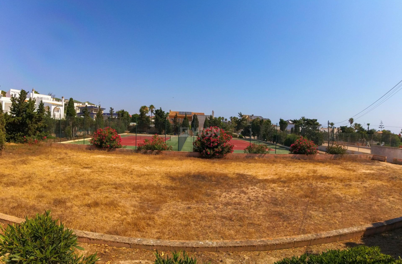 Odsprzedaż - Mieszkanie w bloku - Torrevieja - La Mata