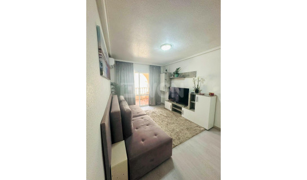 Resale - Apartment / flat - Torrevieja - Centro
