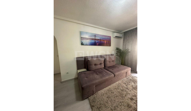 Resale - Apartment / flat - Torrevieja - Centro