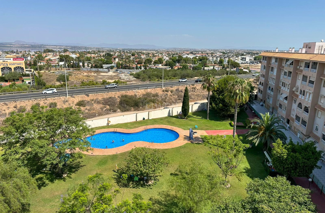 Resale - Apartment / flat - Torrevieja - Centro
