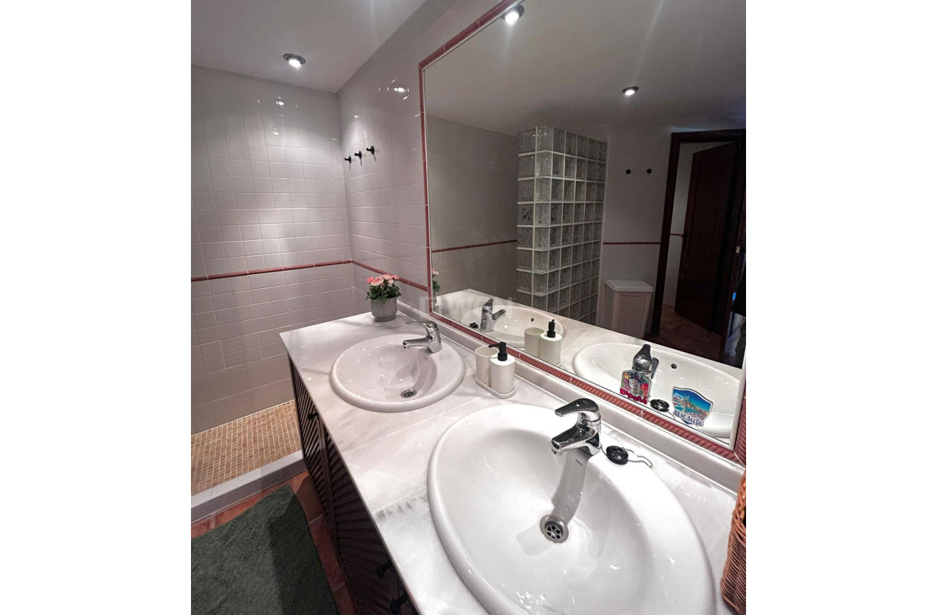 Wiederverkauf - Wohnung - Torrevieja - Punta Prima