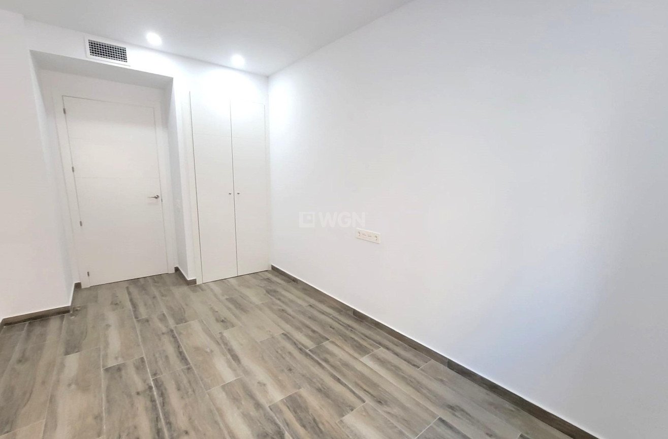 Reventa - Apartamento / piso - Torrevieja - Playa del Cura