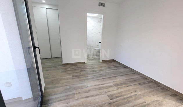 Reventa - Apartamento / piso - Torrevieja - Playa del Cura