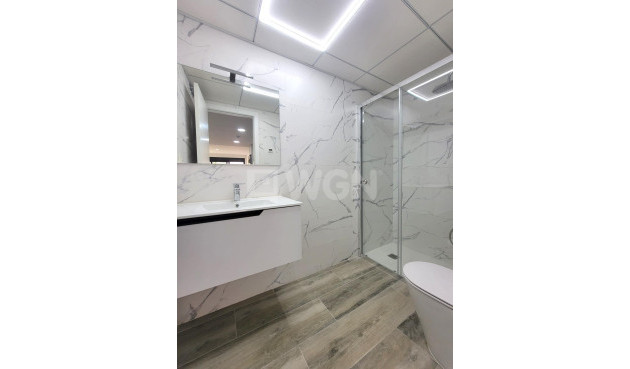 Reventa - Apartamento / piso - Torrevieja - Playa del Cura