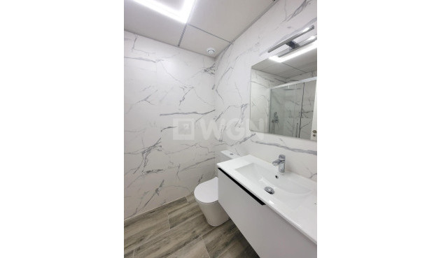 Reventa - Apartamento / piso - Torrevieja - Playa del Cura