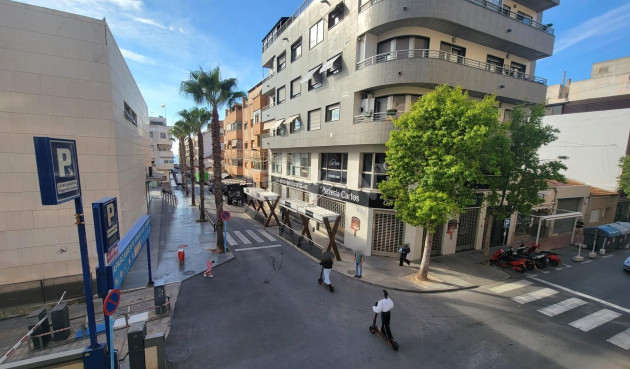 Reventa - Apartamento / piso - Torrevieja - Playa del Cura