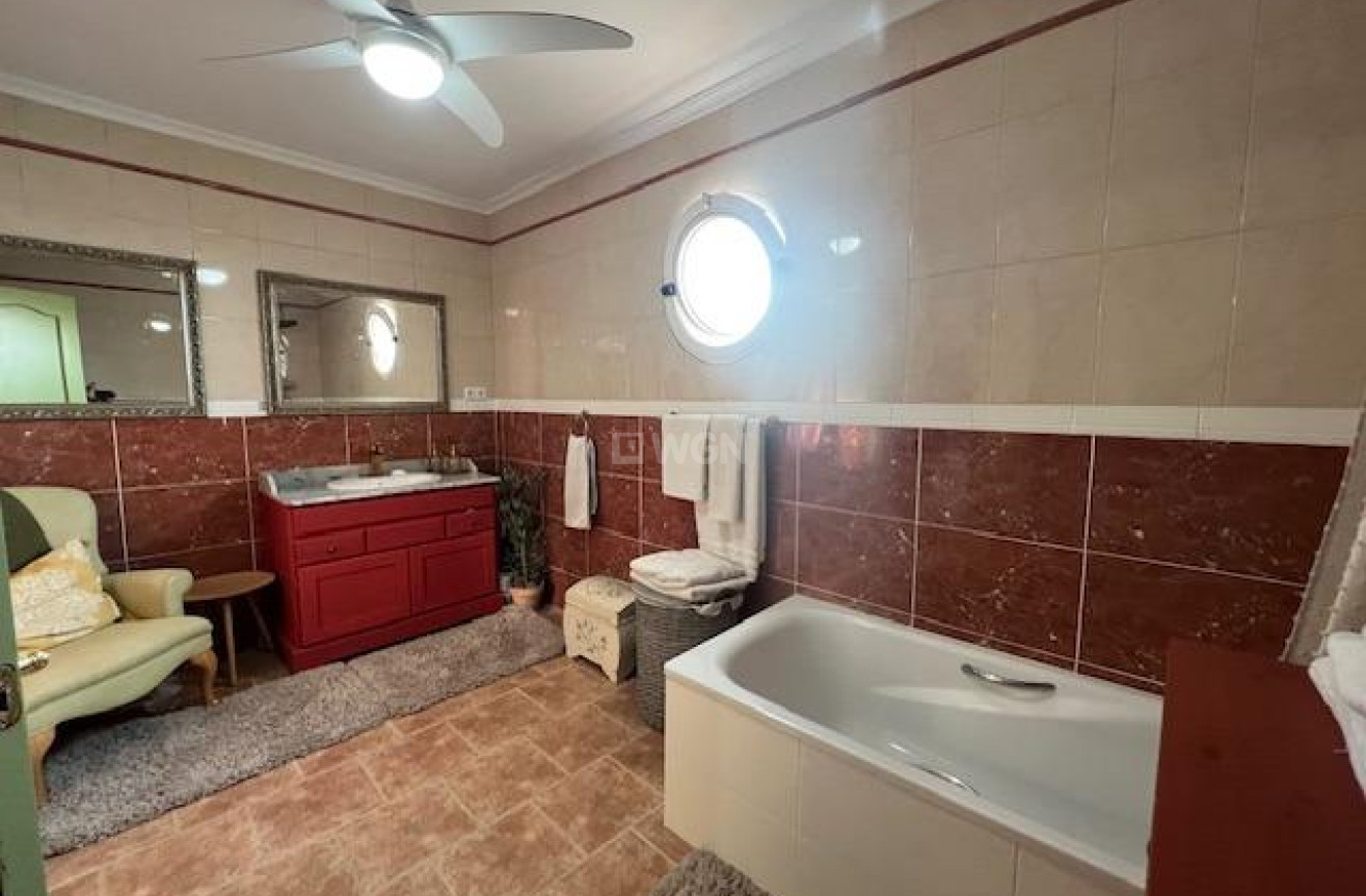 Odsprzedaż - Villa - Dolores - Comunidad Valenciana