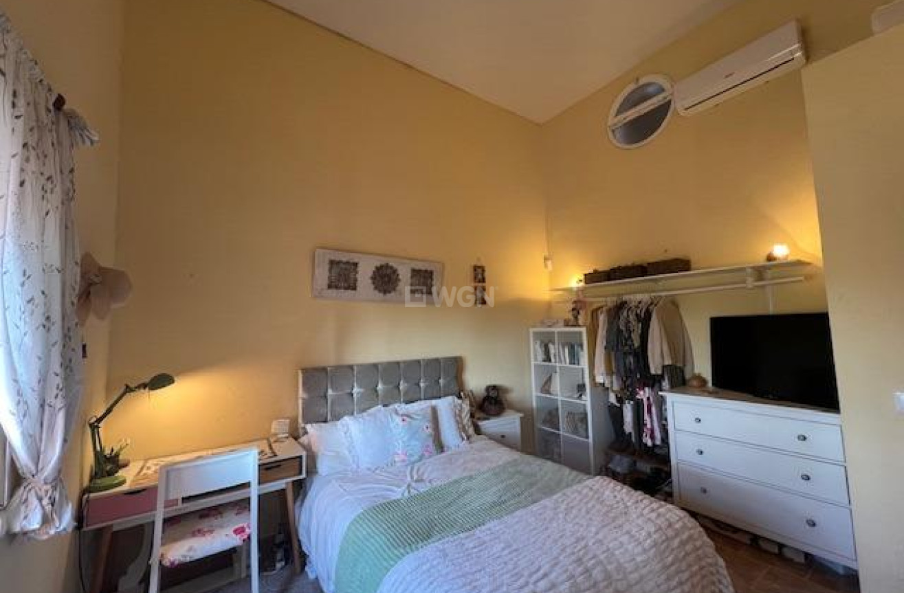 Odsprzedaż - Villa - Dolores - Comunidad Valenciana