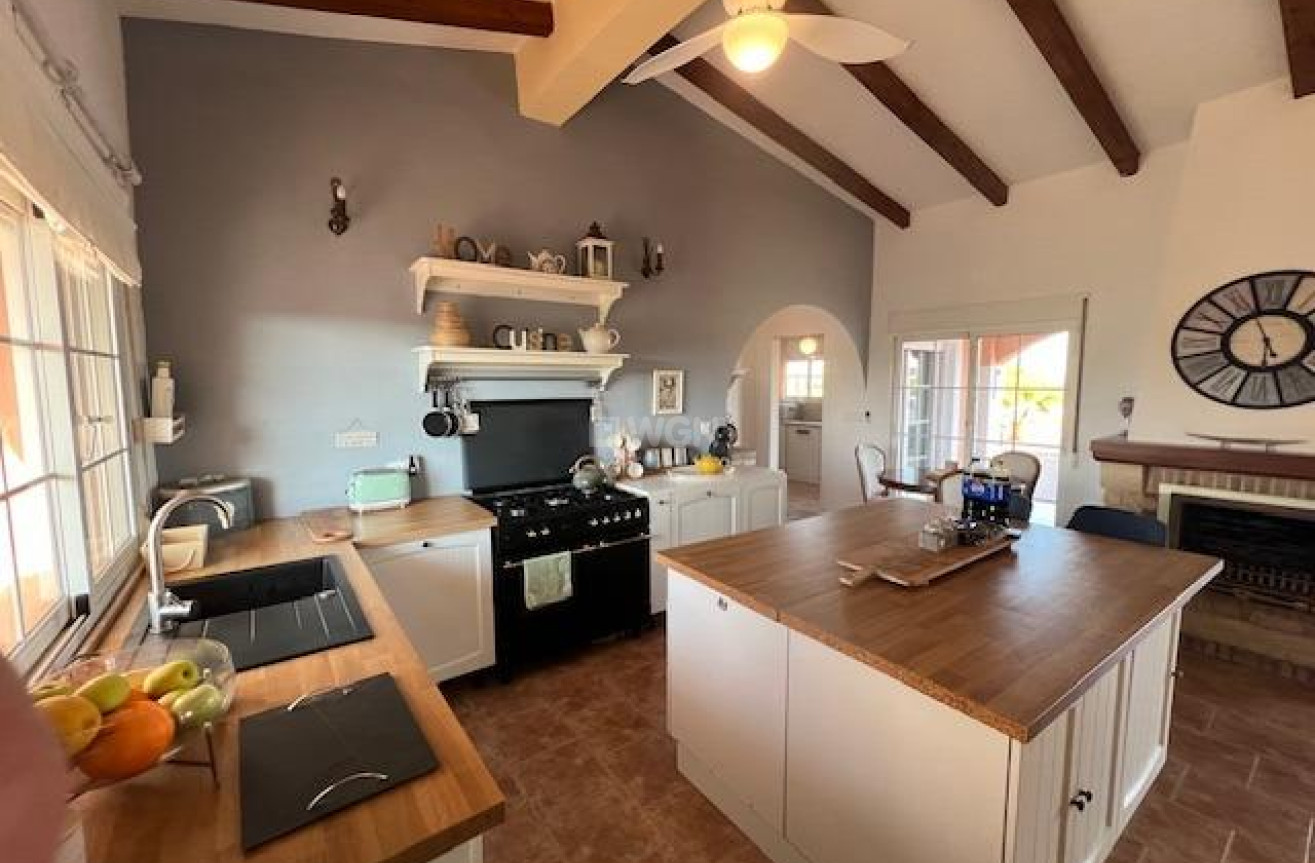 Odsprzedaż - Villa - Dolores - Comunidad Valenciana