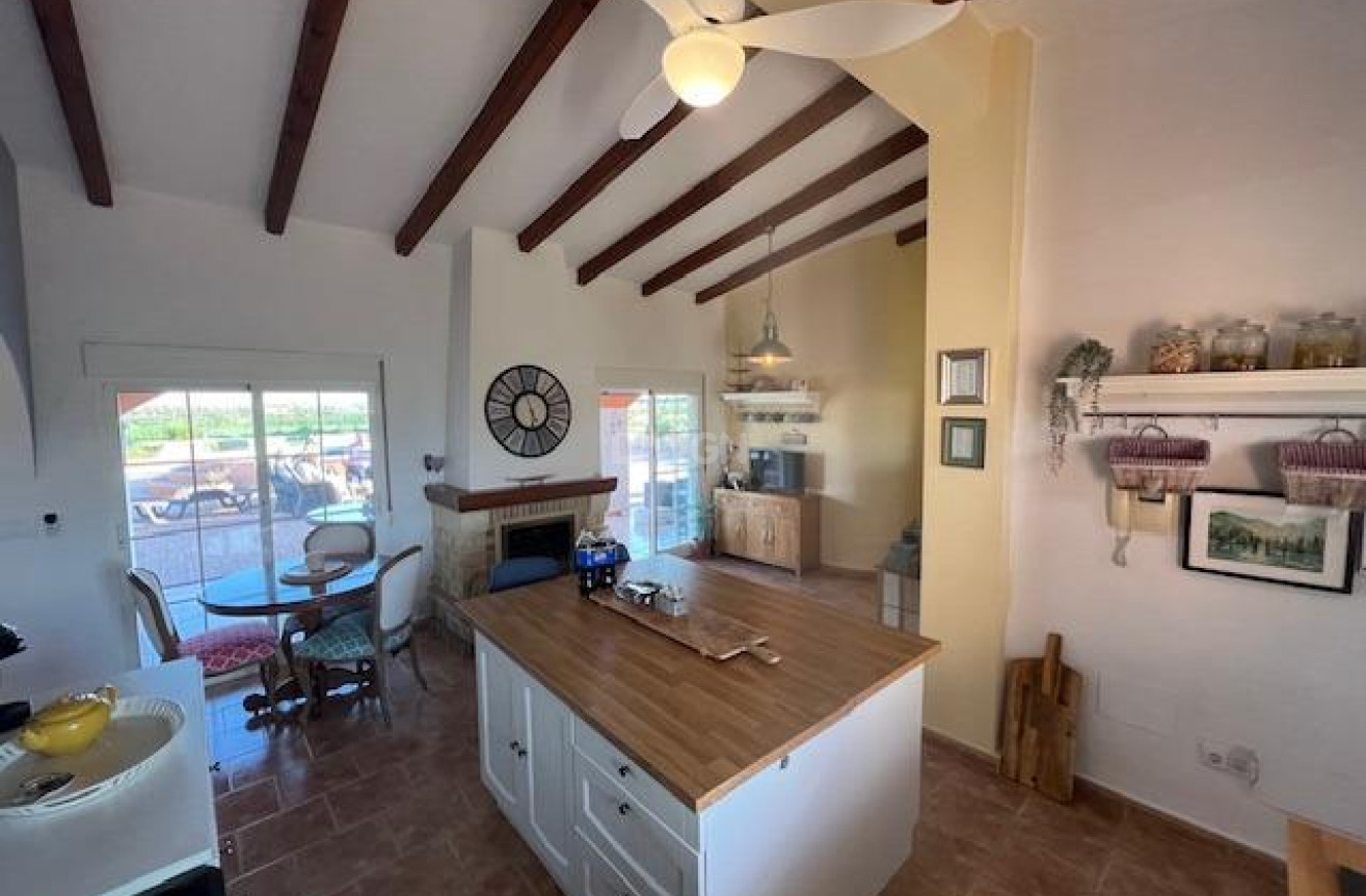 Odsprzedaż - Villa - Dolores - Comunidad Valenciana