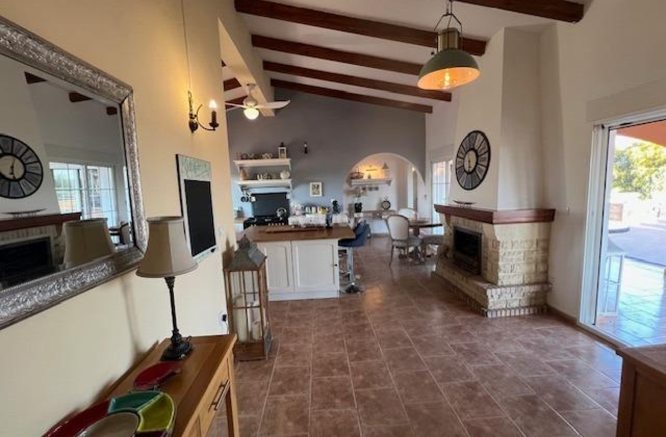 Odsprzedaż - Villa - Dolores - Comunidad Valenciana