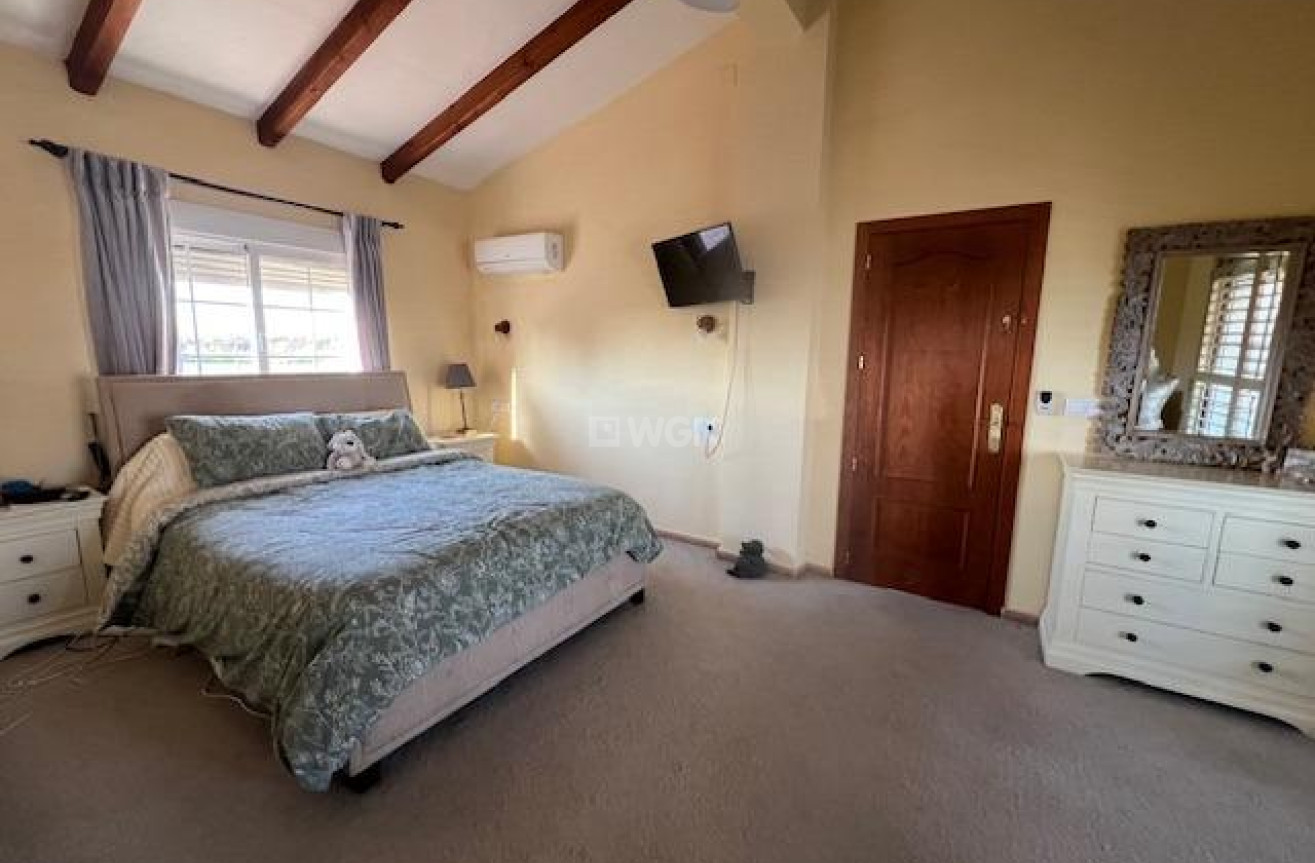 Odsprzedaż - Villa - Dolores - Comunidad Valenciana