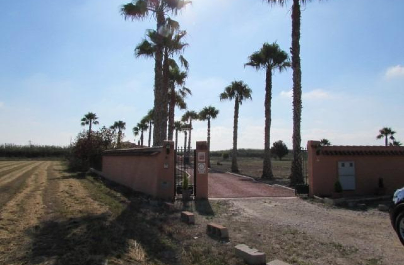 Odsprzedaż - Villa - Dolores - Comunidad Valenciana