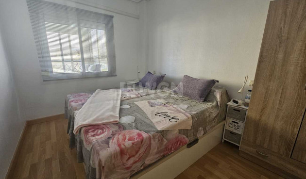 Resale - Apartment / flat - La Mata - Costa Blanca