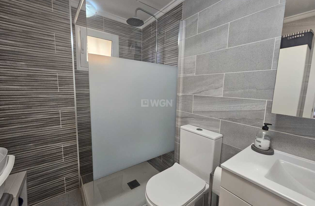 Resale - Apartment / flat - La Mata - Costa Blanca