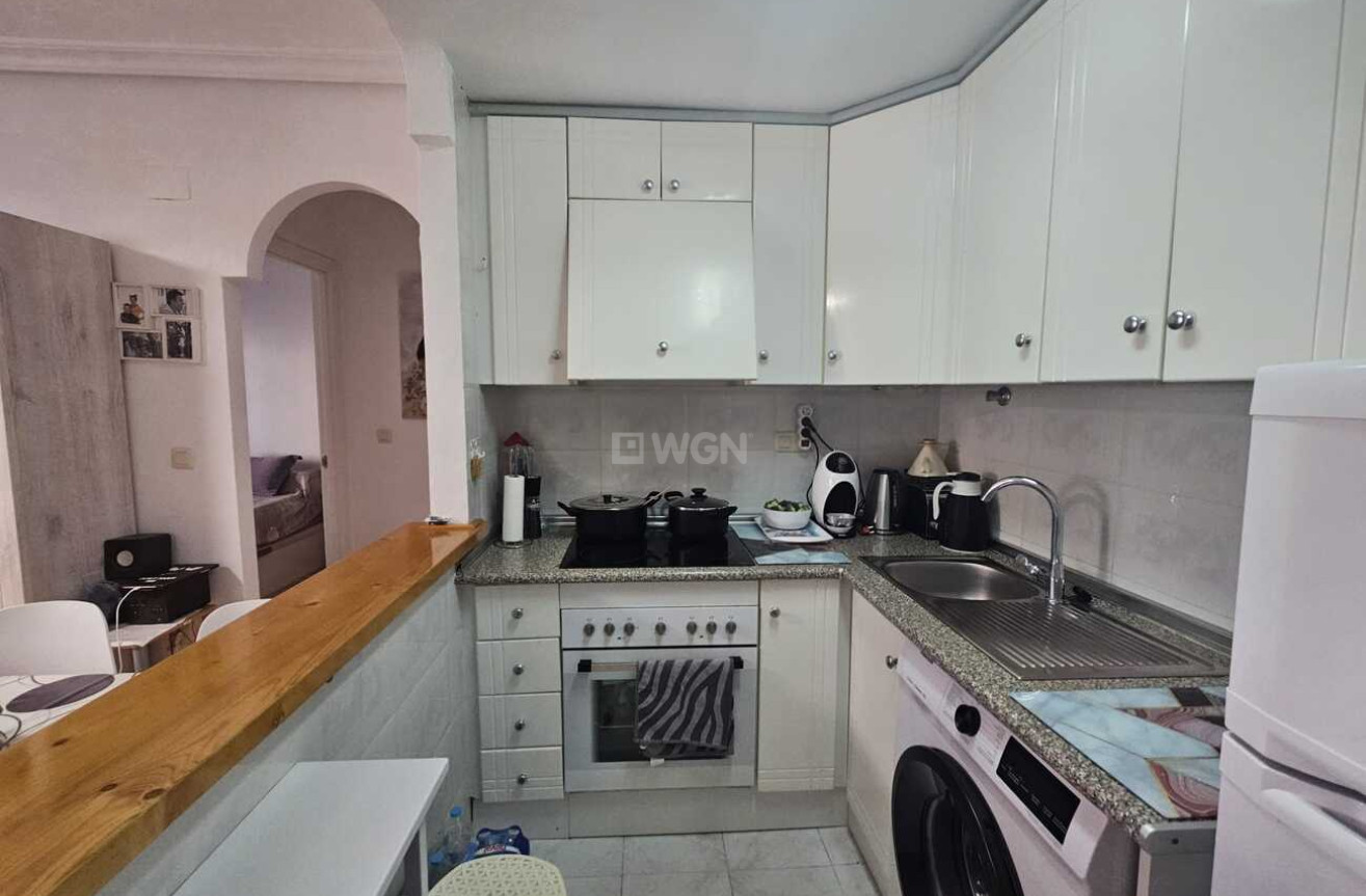 Resale - Apartment / flat - La Mata - Costa Blanca