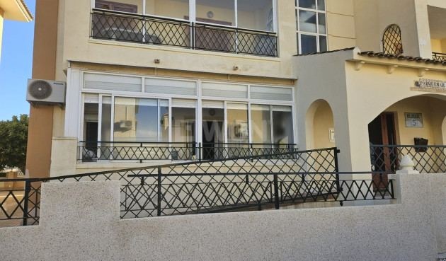 Resale - Apartment / flat - La Mata - Costa Blanca