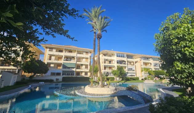 Resale - Apartment / flat - La Mata - Costa Blanca