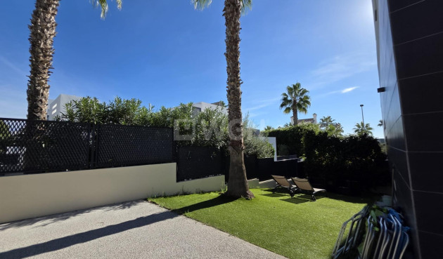 Resale - Villa - Orihuela Costa - Villamartín