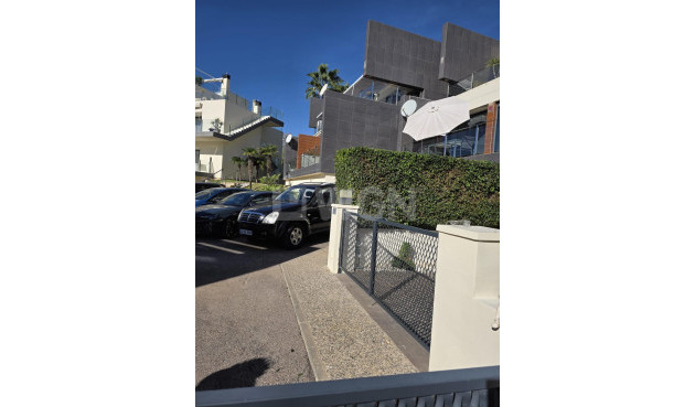 Resale - Villa - Orihuela Costa - Villamartín