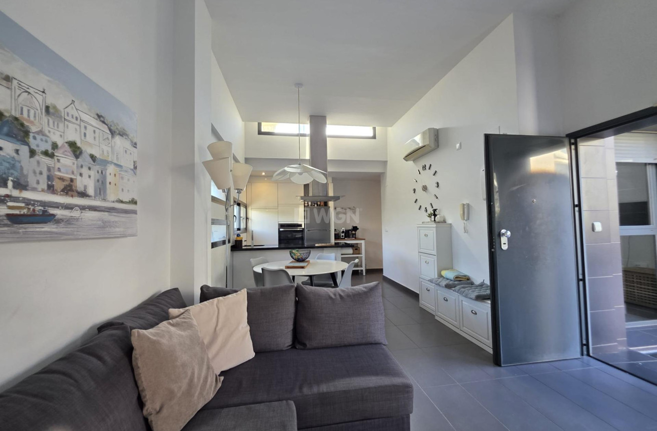 Resale - Villa - Orihuela Costa - Villamartín