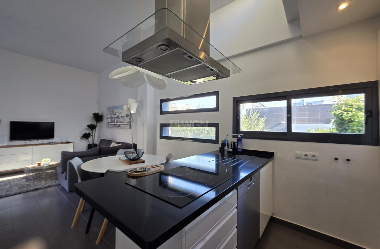 Resale - Villa - Orihuela Costa - Villamartín