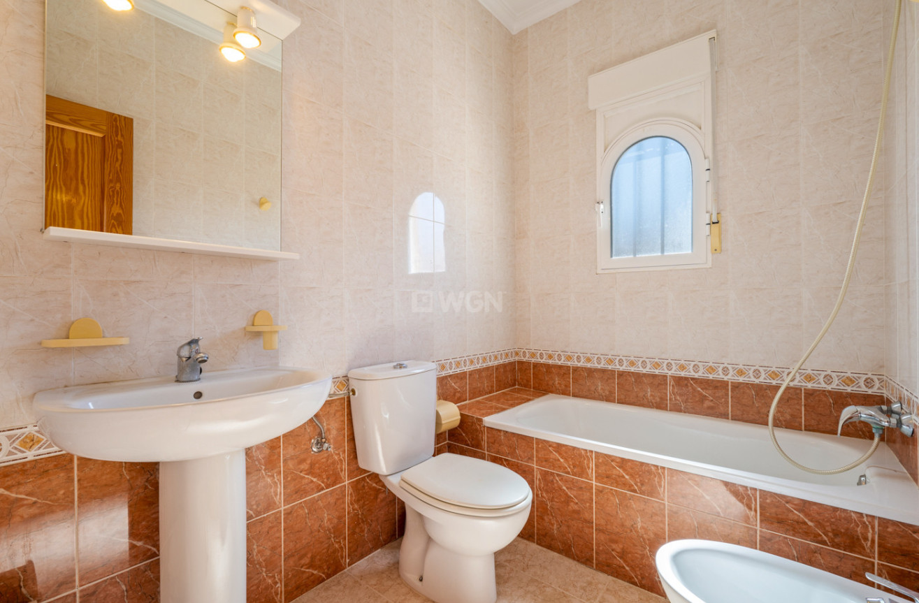 Resale - Villa - Orihuela Costa - Costa Blanca