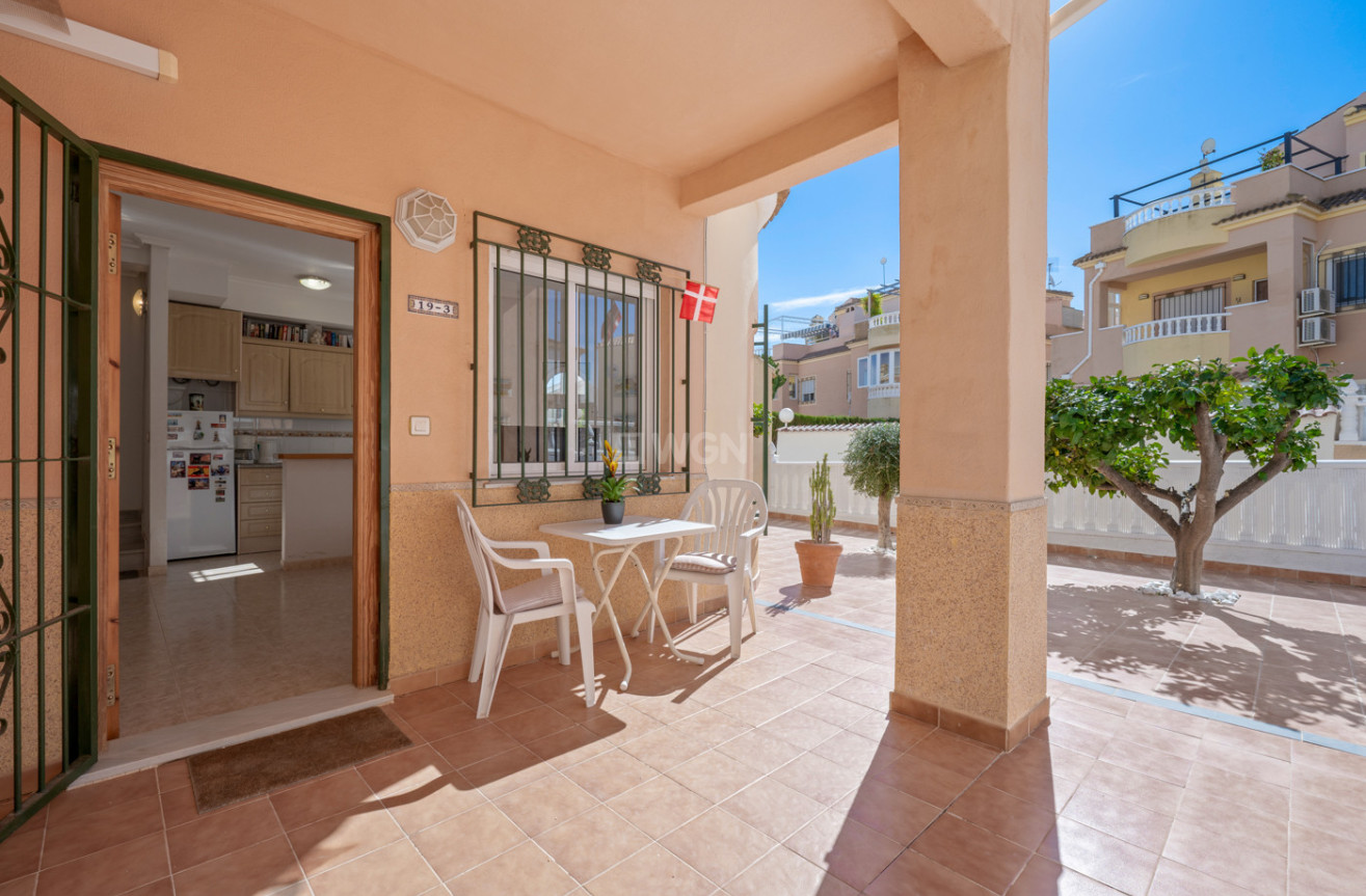 Resale - Villa - Orihuela Costa - Costa Blanca